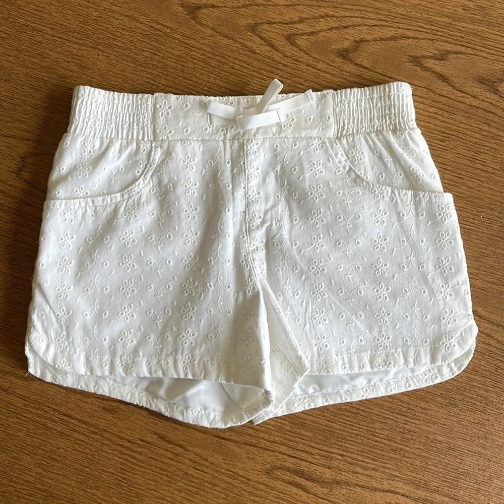 𝅺CHEROKEE Girls XL 14-16 white eyelet shorts